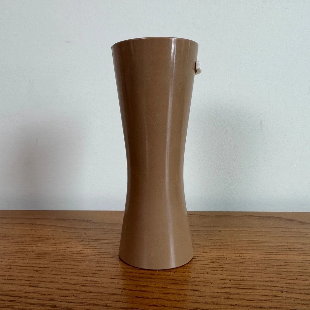 Foley Vintage Brown Plastic 2 in 1 Salt and Pepper Shaker 6‎ Inches Tall